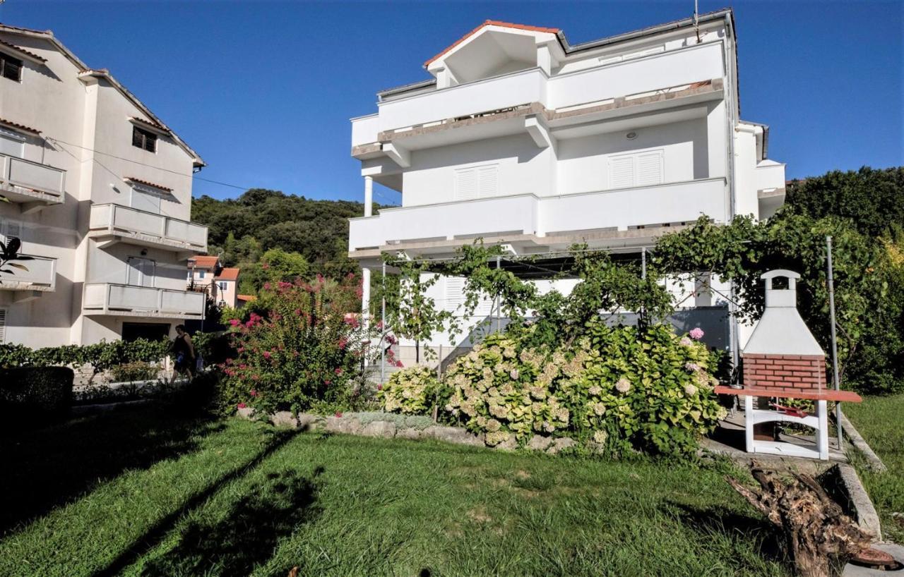 Apartments Stanicic Kampor Екстериор снимка
